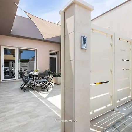 House&villas - Casa Roca *